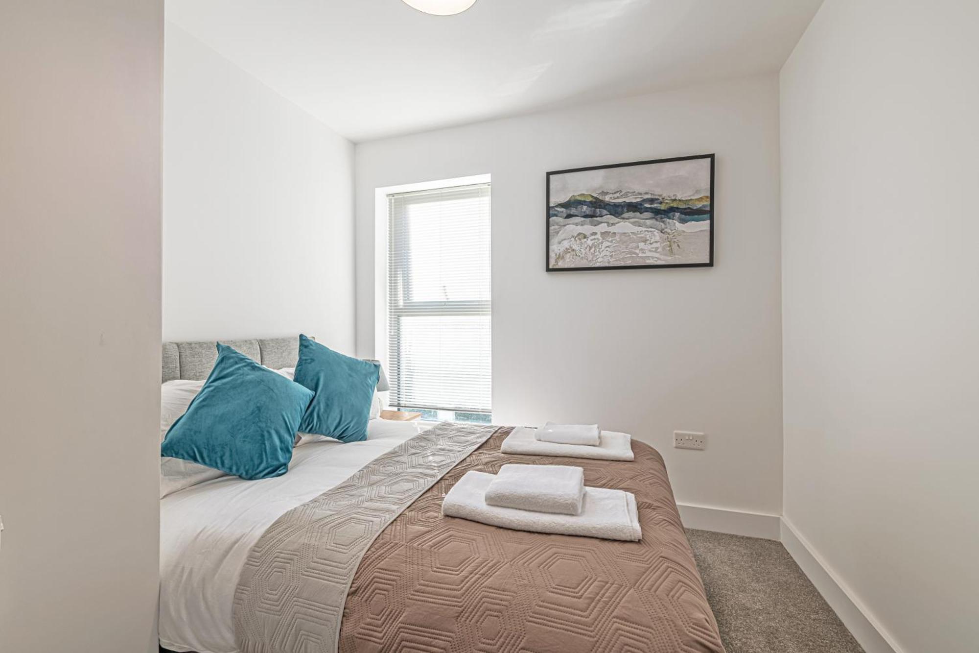 Gospel Heights Luxury Apartments With Parking Heswall Esterno foto