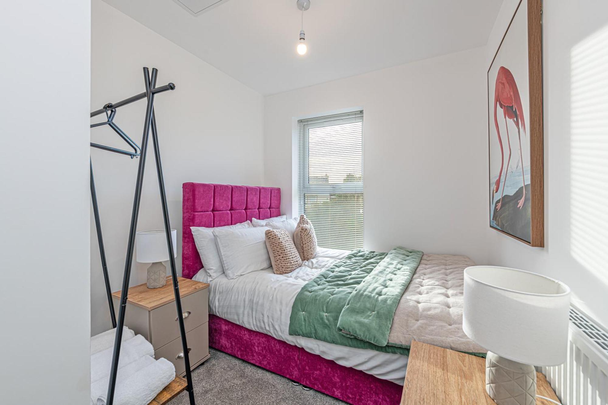 Gospel Heights Luxury Apartments With Parking Heswall Esterno foto