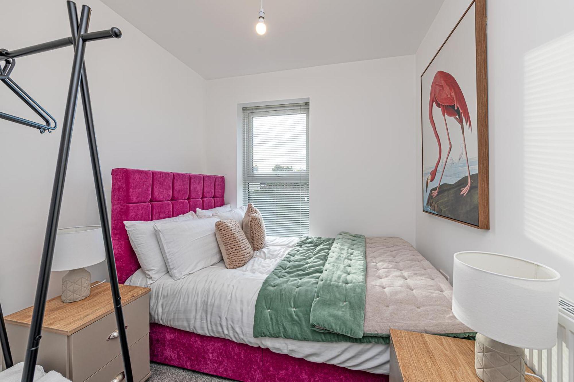 Gospel Heights Luxury Apartments With Parking Heswall Esterno foto