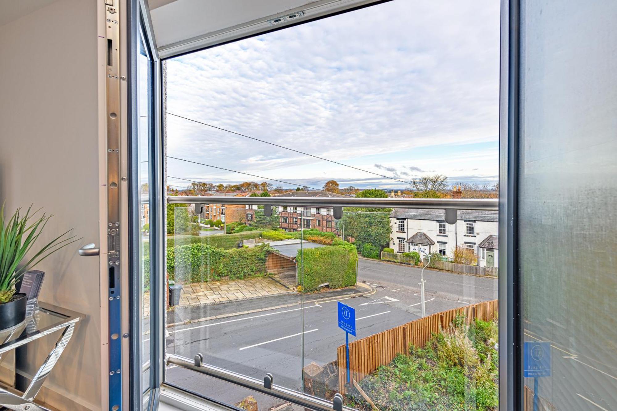 Gospel Heights Luxury Apartments With Parking Heswall Esterno foto